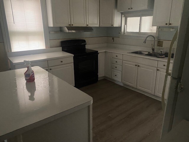 Building Photo - 221 E Potomac St