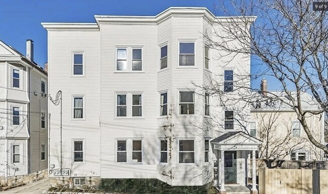 Building Photo - 80 Chestnut St