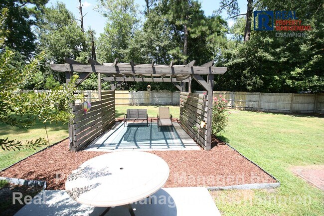 Building Photo - 4723 Waltmoor Rd