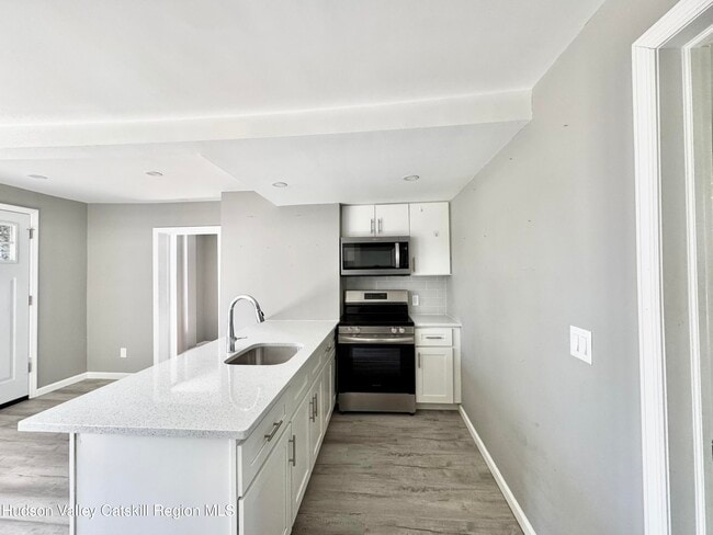 Building Photo - 46 North St