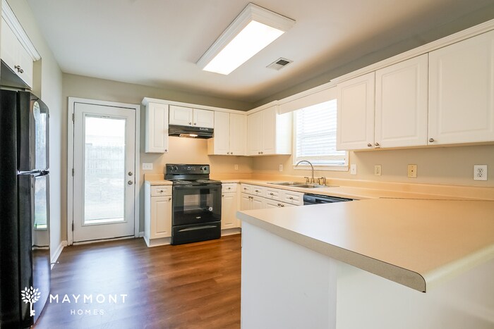 Building Photo - 376 Walker Way