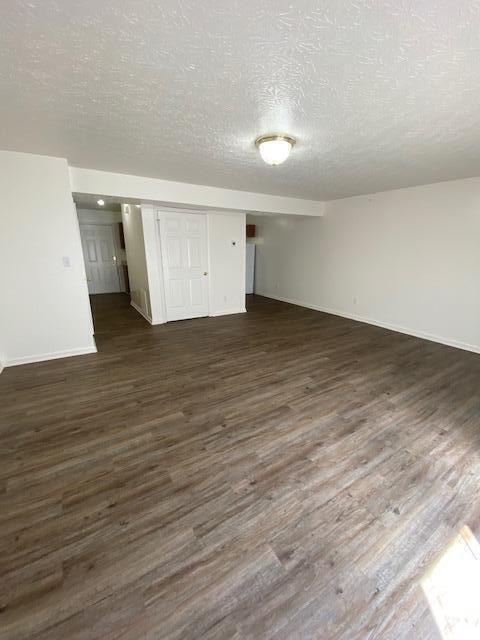 Building Photo - 201-203-203 Tanbark Dr