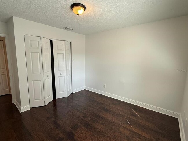 Building Photo - 2709 Sunbury St