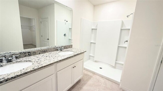 Building Photo - 1003 Cascade Dr