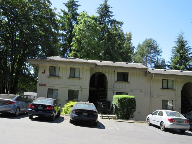 Building Photo - Totem Lake Cute 1bed/1bath ground floor Condo! $1695.00