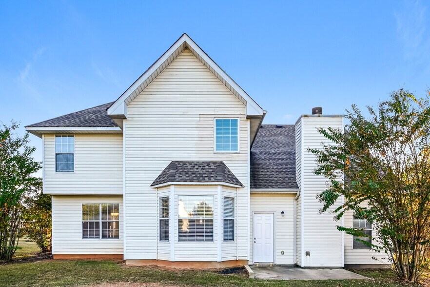 Building Photo - 470 Concord Terrace