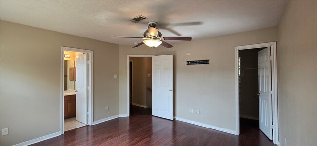 Building Photo - 7929 Comal St