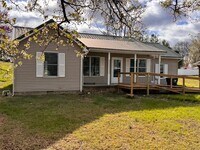 Building Photo - 109 Illini Ct