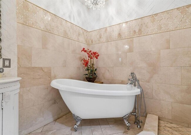 Building Photo - 9407 Chart House Ct