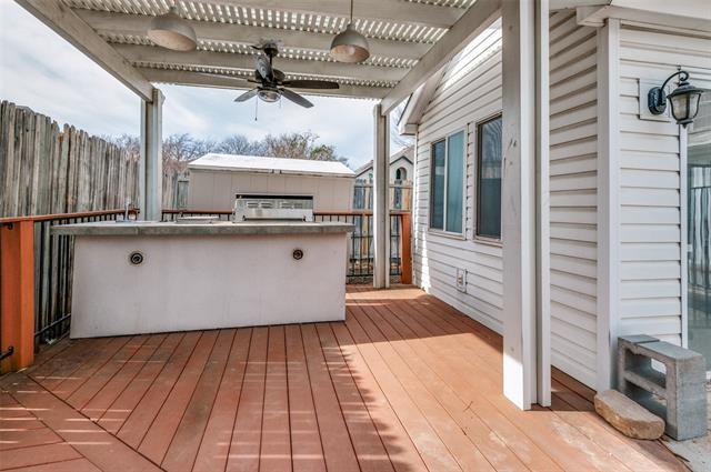 Building Photo - 1400 Endicott Dr