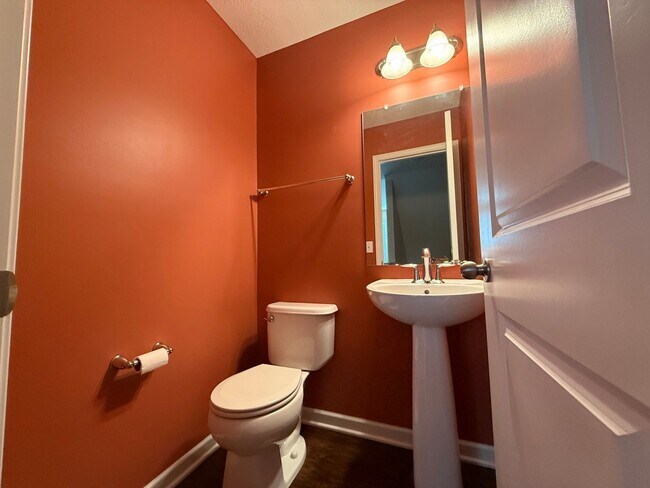 Building Photo - 5422_HOLLY_RIVER_AVE