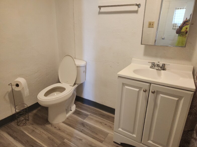 Building Photo - 401 S 12th St