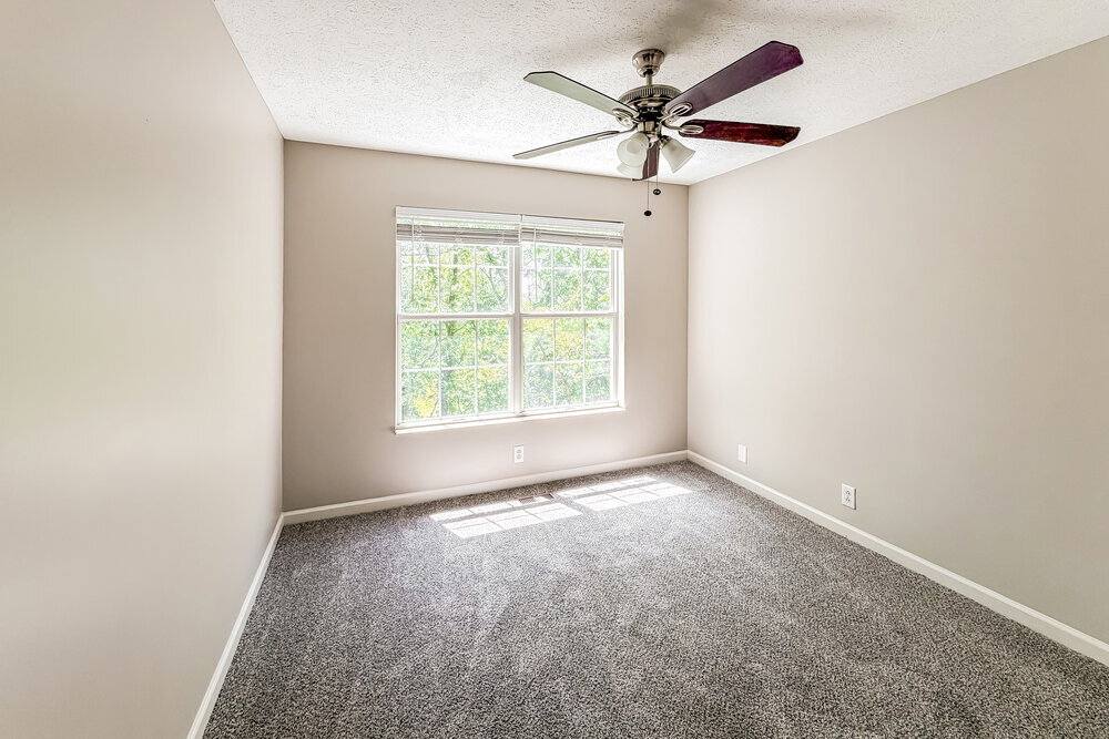 Building Photo - 3134 Creekview Ln