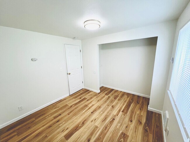 Building Photo - 6608 Stanton Ct SW