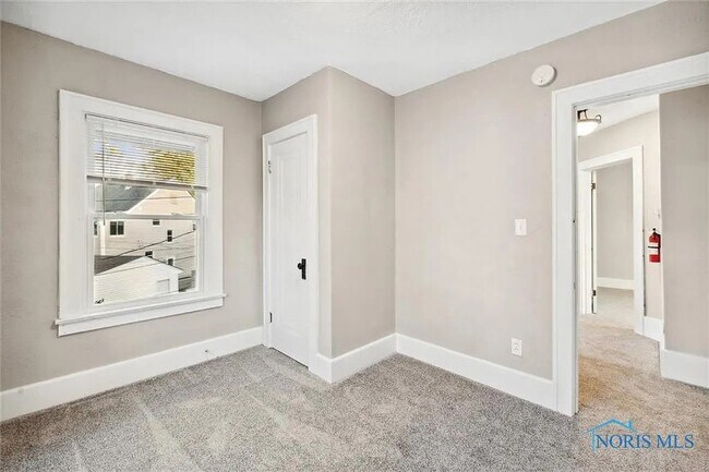 Building Photo - 4349 Burnham Ave