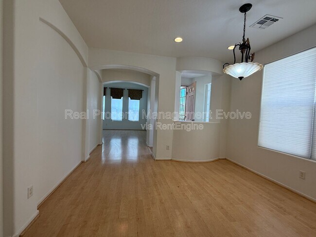 Building Photo - 3038 W Trapanotto Rd