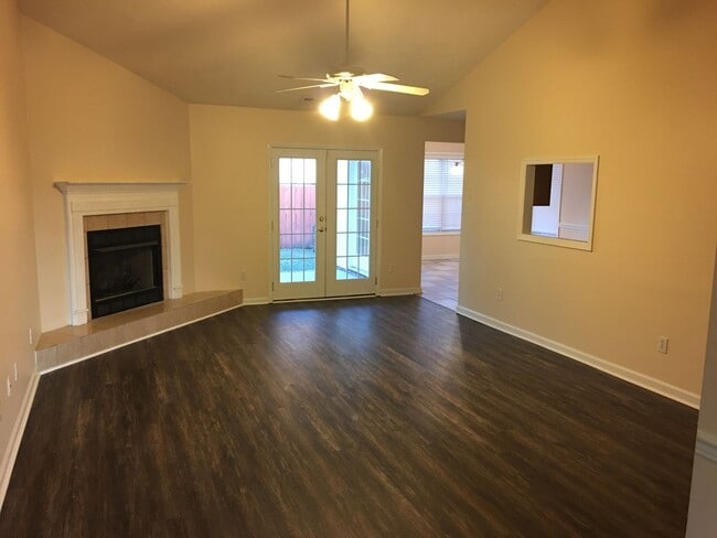 Building Photo - Beautiful 4br, 2.5 bath home in the Jack Brit school district