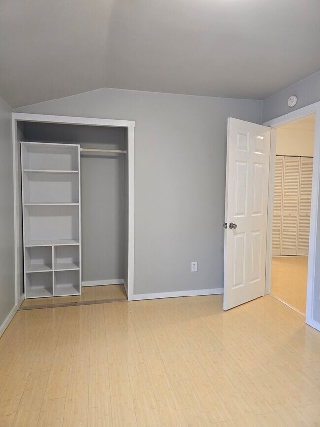 Building Photo - 12911 Gravelly Lake Dr SW