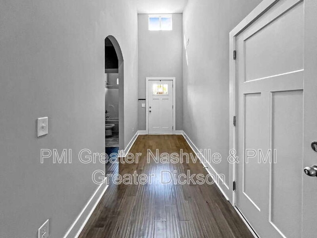 Building Photo - 202 Wyburn Pl