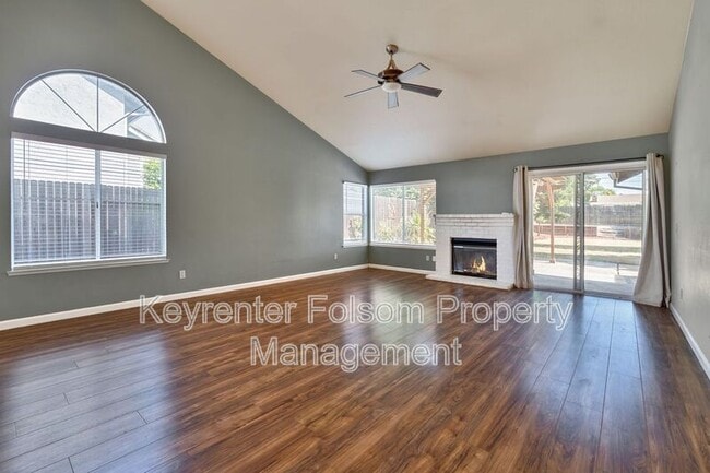 Building Photo - 617 Vernon Oaks Dr