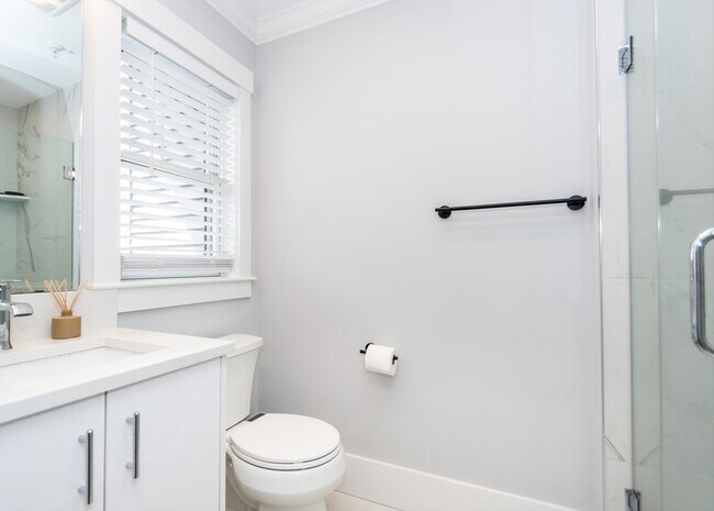 Building Photo - 29 Cherry St