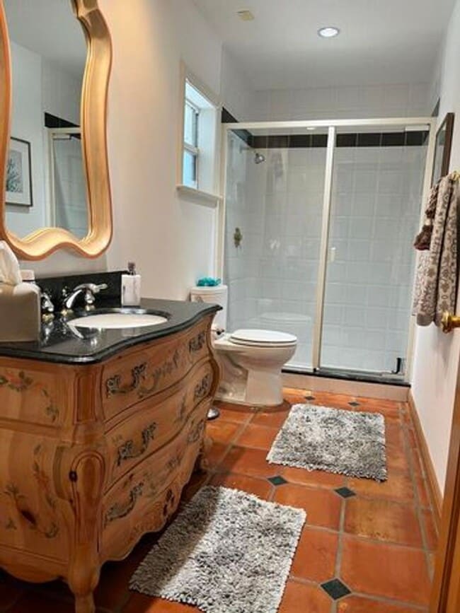 Building Photo - 103 Olympus Cir