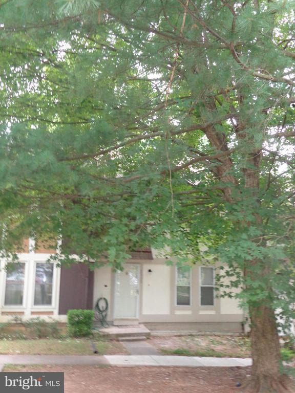 Primary Photo - 5565 Peppercorn Dr
