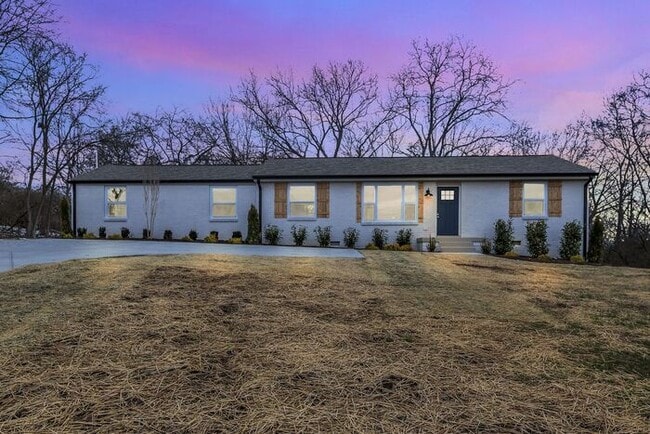 Building Photo - Beautiful Remodeled Ranch House in Madison