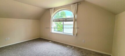 Building Photo - 5Bd/2Ba Spacious House in Durston Meadows ...