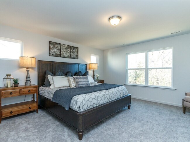 Building Photo - 1313 Achonechy Trl