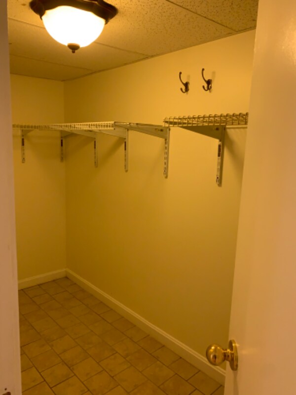 Building Photo - 36 Woodland Way