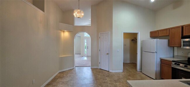 Building Photo - 2546 Siena Way