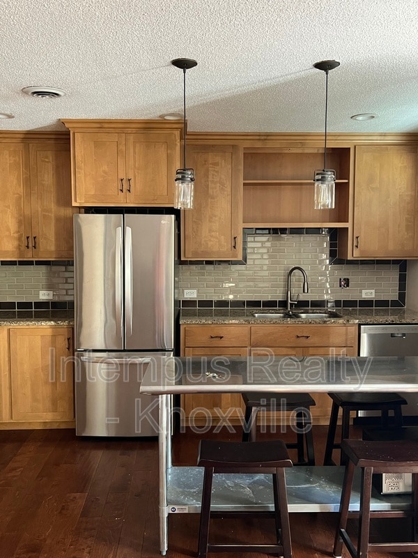 Building Photo - 7914 Gleason Dr