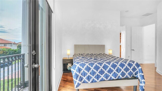 Building Photo - 7803 SW 194th Terrace