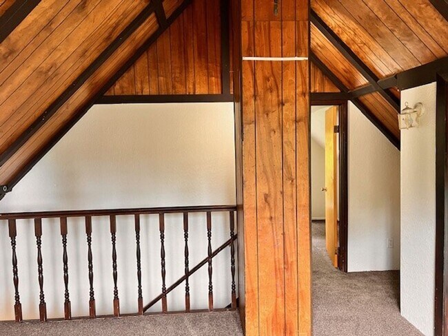 Building Photo - 1471