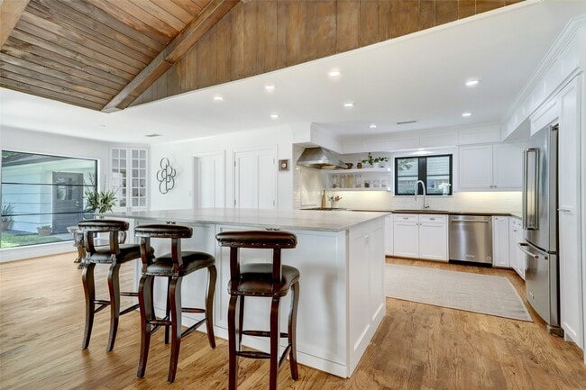 Building Photo - 12419 Mossycup Dr