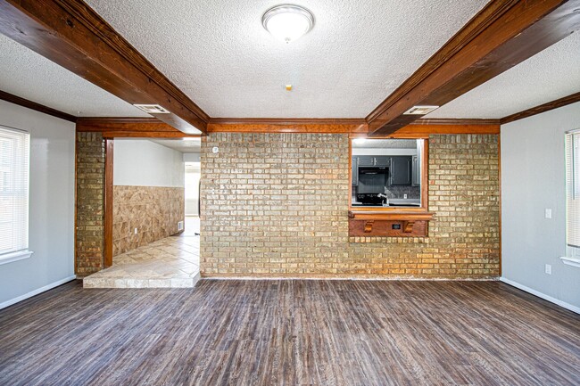 Building Photo - Great 3 Bed 2 Bath in OKC!
