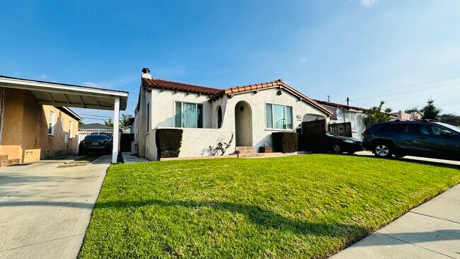 Building Photo - 2565 Kansas Ave