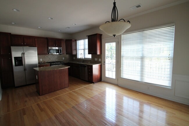 Building Photo - Exclusively Offered by Muse Realty, LLC