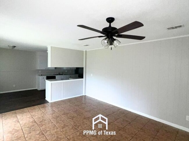 Building Photo - 508 Westfield Dr