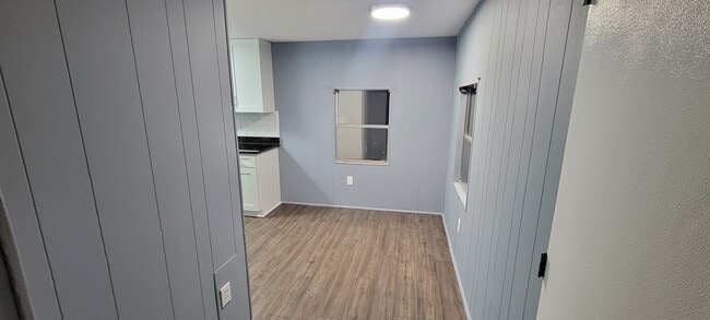 Building Photo - 10906 Olivewood Ln
