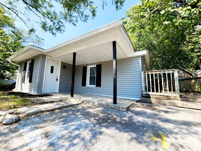 Building Photo - 213 Starlight Dr