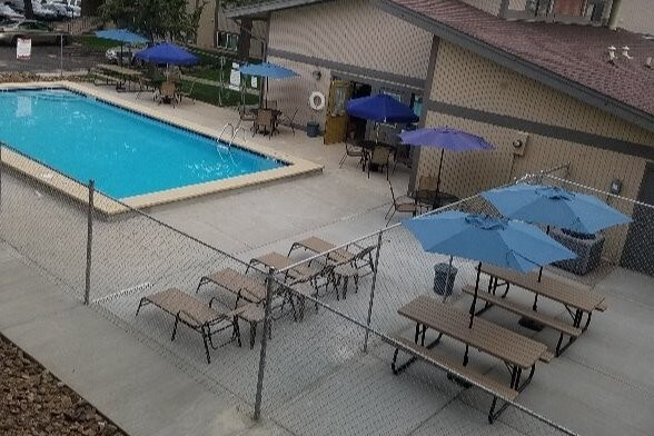 Building Photo - Greencrest Apartments