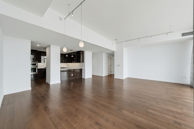 Building Photo - 800 Ave at Port Imperial