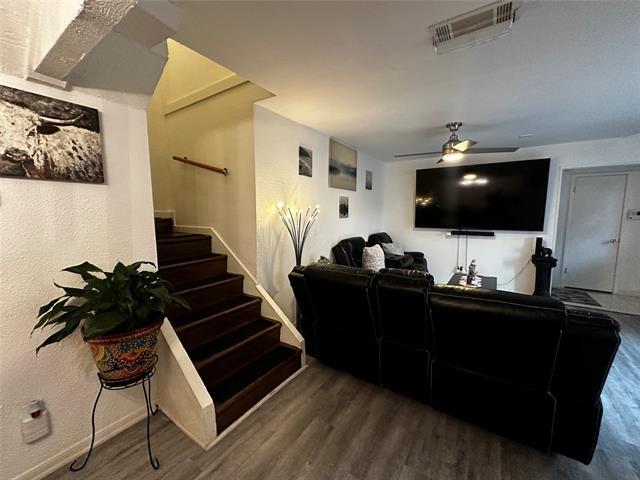 Building Photo - 4272 Madera Rd