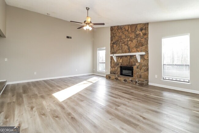 Building Photo - 4795 Jamerson Forest Cir
