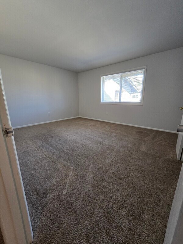 Building Photo - 806 Brook Hill Rd