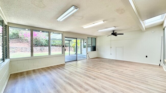 Building Photo - SPACIOUS 4 BEDROOM HOME IN DESIRABLE AIEA ...