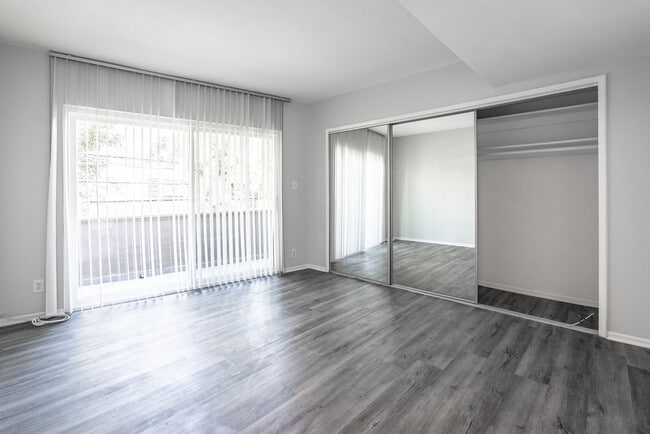 Interior Photo - 1371 S. Beverly Glen Blvd.