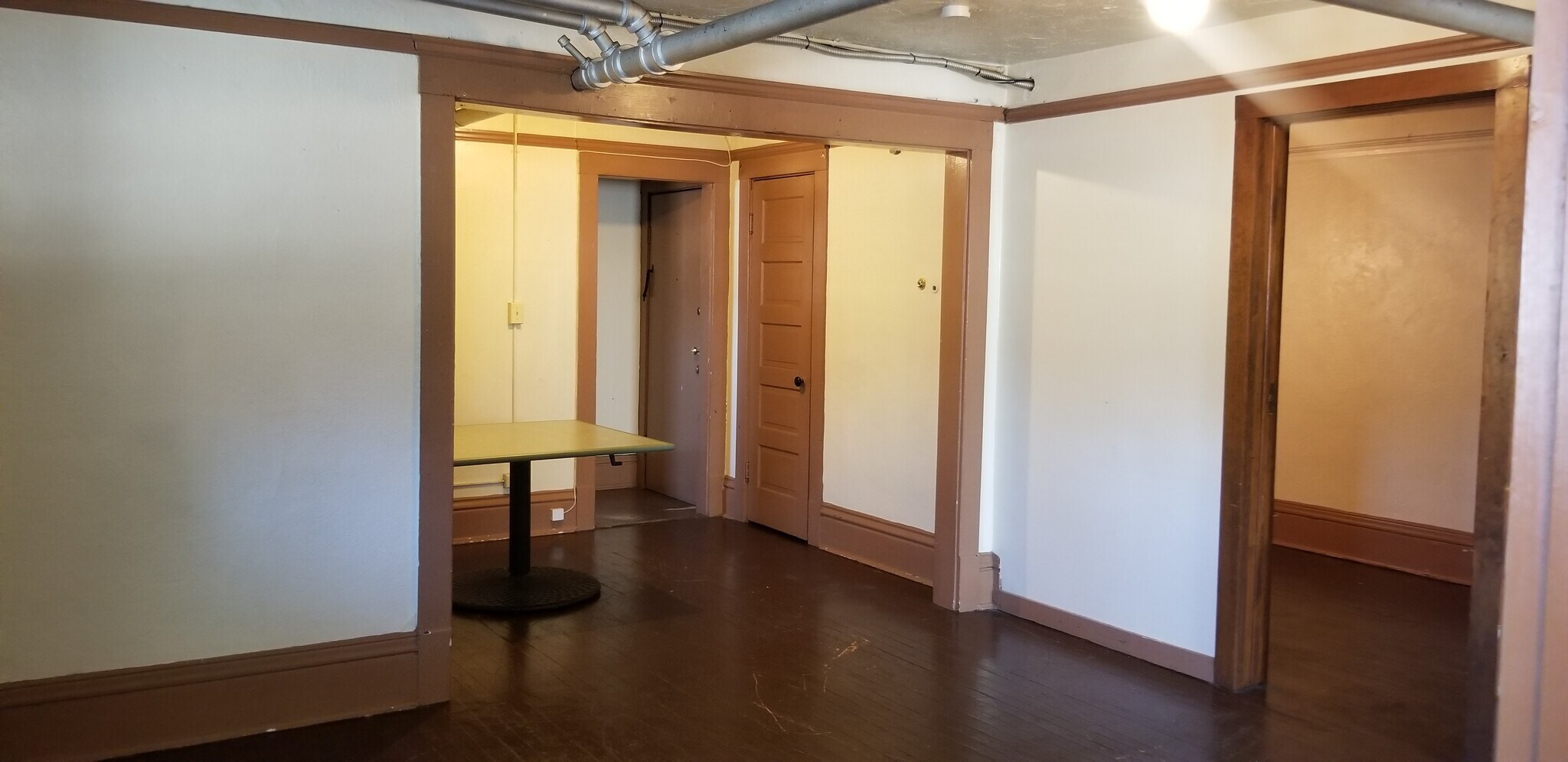 Building Photo - 1925 W 77th St